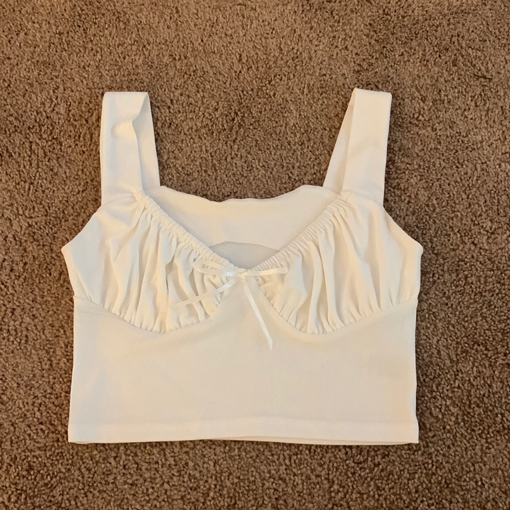 white crop top size large